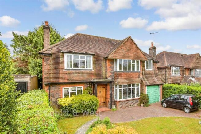 4 bed property, in Beacon Way, £1,000,000