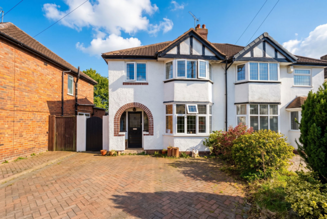 3 bed property, in Cheshire Avenue, £325,000