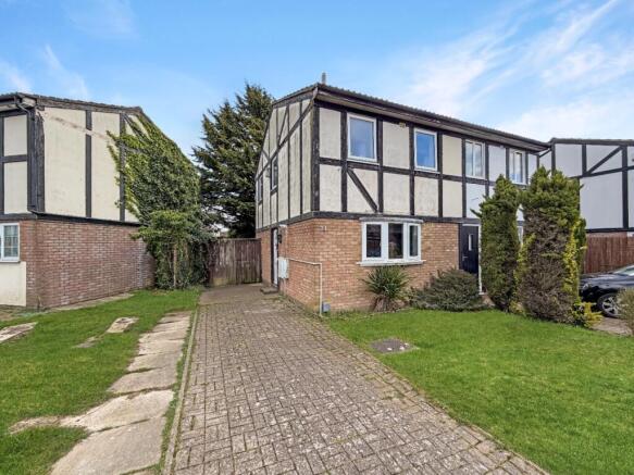 2 bed property, in Beanley Close, £265,000