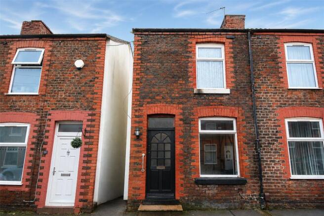 2 bed property, in Guildford Street, £85,000