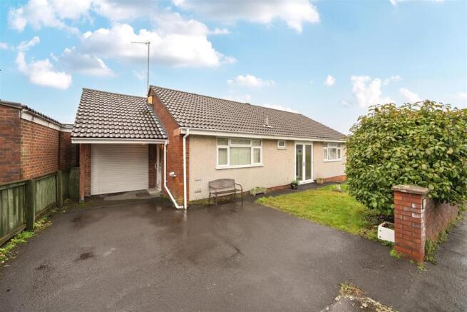 2 bed property, in Mowbray Road, £360,000