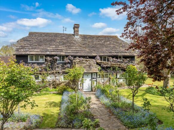 3 bed property, in Furzen Lane, £1,150,000