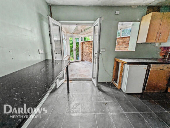 3 bed property, in School Road, £130,000