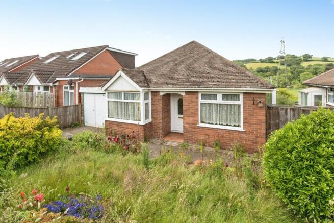 2 bed property, in Cowley Bridge Road, £200,000