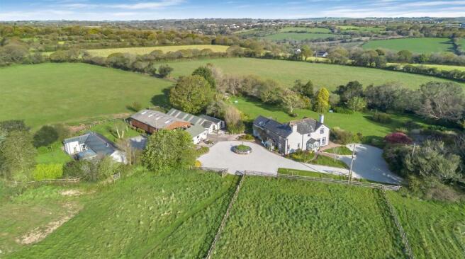 8 bed property, in Sparnock, £1,650,000