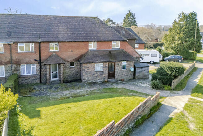 4 bed property, in Southmead Close, £525,000