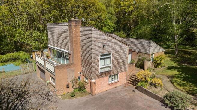 5 bed property, in Crableck Lane, £1,250,000