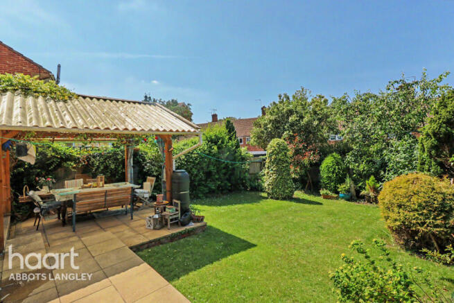 3 bed property, in Benchleys Road, £500,000