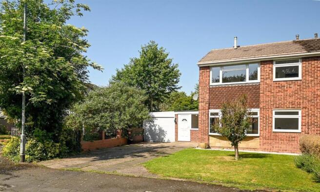 3 bed property, in Collinson Road, £349,995
