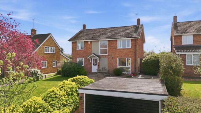 4 bed property, in Westerfield Lane, £485,000