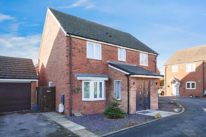 3 bed property, in Meredith Way, £445,000