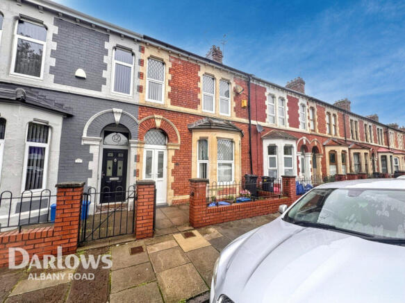 3 bed property, in Hinton Street, £255,000