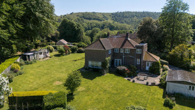 5 bed property, in Greyfriars Lane, £1,350,000