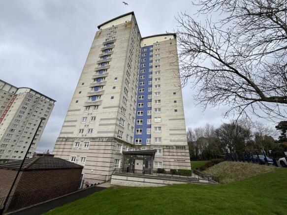 1 bed property, in 17 Altrincham Tower, £15,000