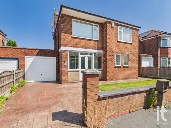 3 bed property, in Ashbourne Road, £400,000