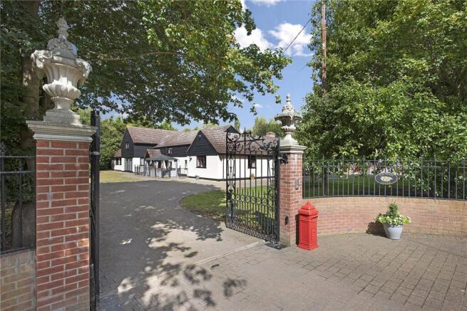 5 bed property, in Marefen Drove, £1,370,000