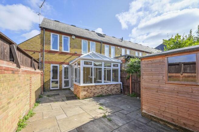 3 bed property, in Lime Close, £650,000