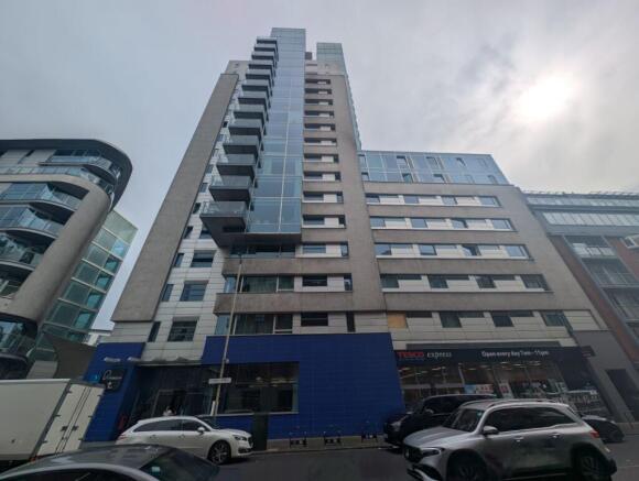 1 bed property, in 139 Empire Square West Empire Square, £260,000