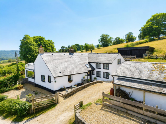 3 bed property, in Loggerheads Road, £1,000,000