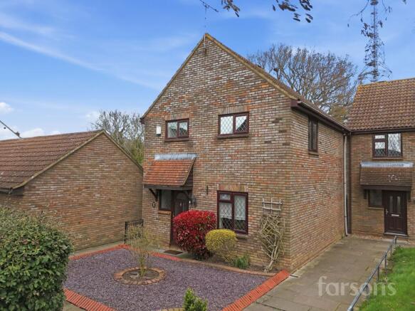 3 bed property, in Kelvedon Green, £425,000
