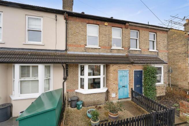 2 bed property, in Holly Road, £720,000