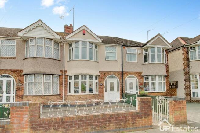3 bed property, in Torcross Avenue, £250,000