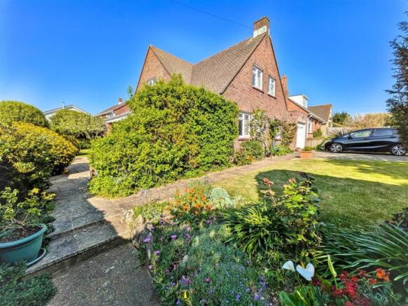3 bed property, in Seaview Lane, £449,500