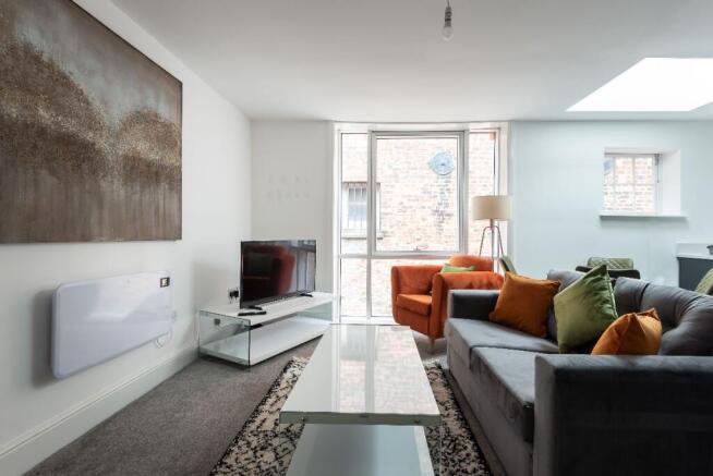 1 bed property, in 1-Bed Apartment - The Old Embassy, £125,000