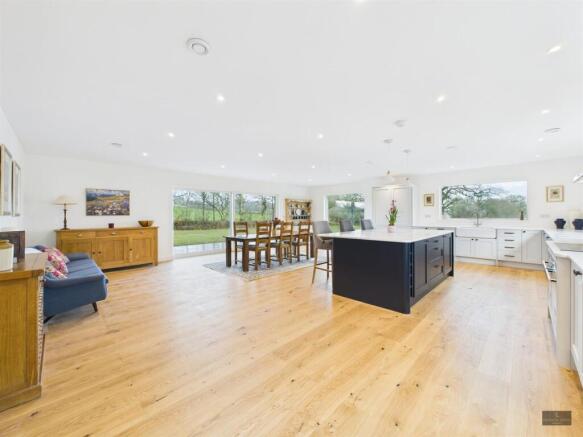 5 bed property, in Cullompton EX15, £1,150,000