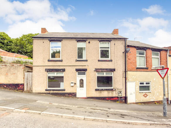 2 bed property, in 34 High Street, £15,000