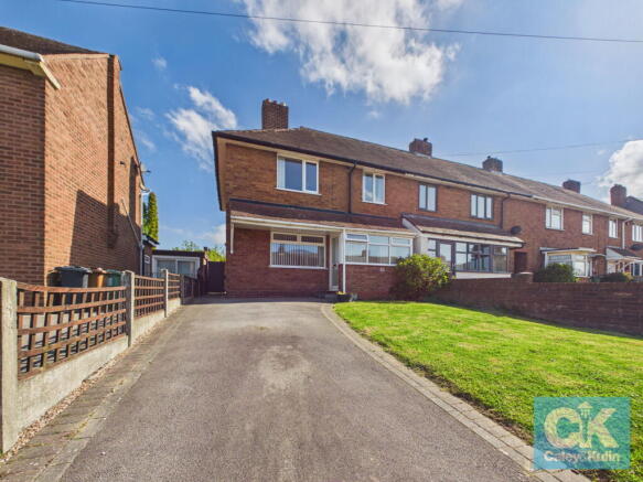 3 bed property, in Jessie Road, £230,000