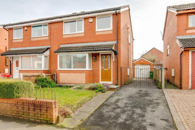3 bed property, in Mason Street, £200,000