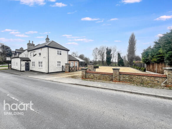 3 bed property, in Gedney Dyke PE12, £325,000