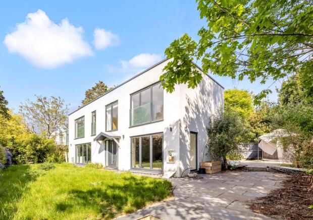 4 bed property, in 23C Shirley Drive, £675,000