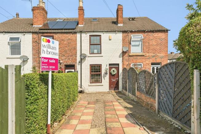 2 bed property, in Primrose Lane, £190,000