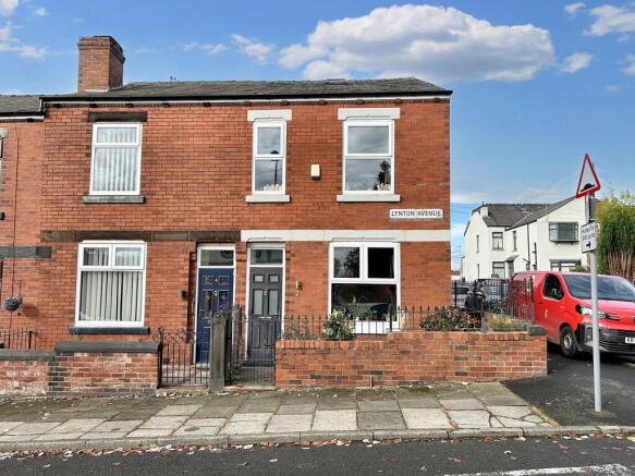 3 bed property, in Lynton Avenue, £235,000