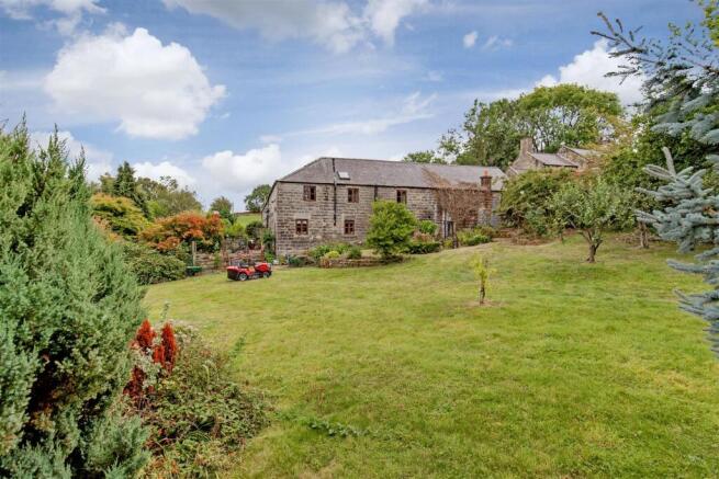 4 bed property, in Northedge Farm, £775,000