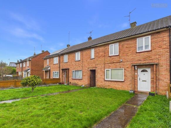 3 bed property, in Palm Court, £185,000