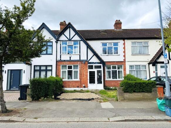 4 bed property, in Babbacombe Gardens, £599,999