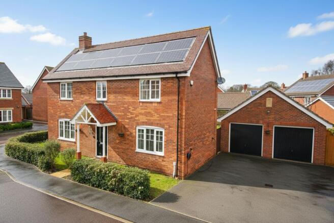 4 bed property, in Orion Drive, £475,000