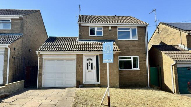 3 bed property, in Orchard Walk, £265,000