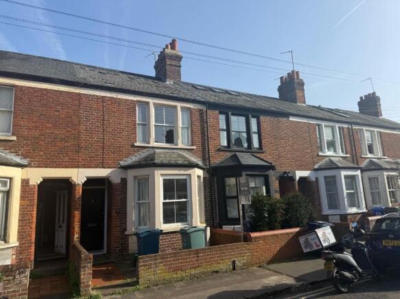 4 bed property, in Alexandra Road, £750,000
