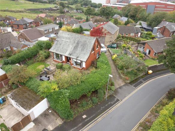 4 bed property, in Mark Lane, £595,000