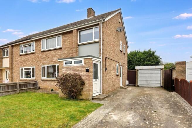 3 bed property, in 17 Greens Road, £400,000