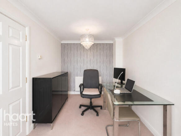 3 bed property, in Patching Way, £560,000