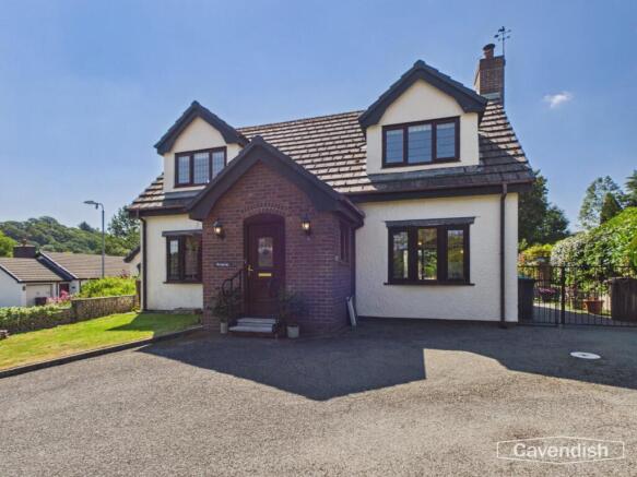 3 bed property, in Maes Gogor, £380,000