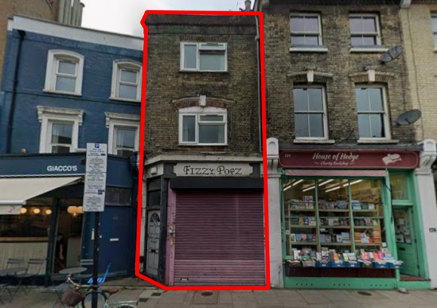 3 bed property, in Blackstock Road, £800,000