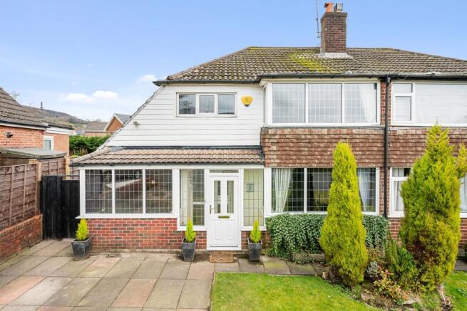 3 bed property, in Coleridge Road, £365,000