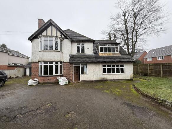 4 bed property, in 48 Pastures Hill, £600,000