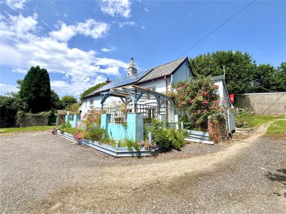 2 bed property, in Back Lane, £325,000